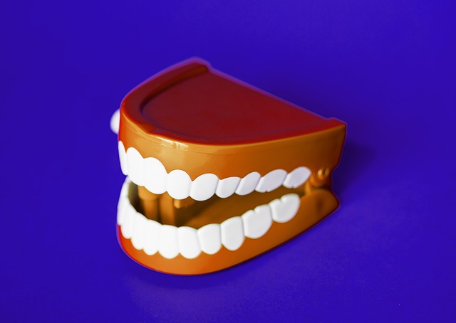 5 Health Problems That Ill-Fitting Dentures Can Cause